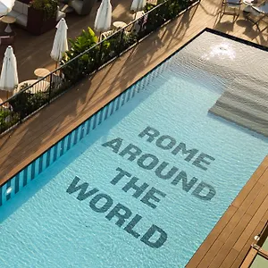 4* Hotel The Social Hub